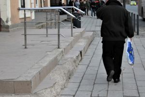 USR trage un semnal de alarmă asupra scărilor de la pasajele din Gara Sibiu