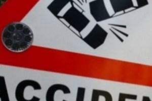Fetiţă de trei ani, rănită într-un accident rutier