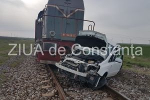 Imagini de la eveniment. Operatiune contracronometru pentru salvarea unei femei ranite in accidentul de la Mihai Viteazu (galerie foto-video)   