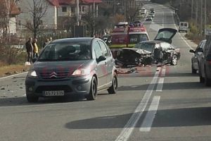 Accident pe DN 1, la Cornu. O soferita a fost luata cu Ambulanta SMURD