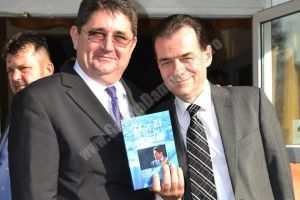 Orban după demisia lui Caraveţeanu: „Nu am avut o discuţie pentru a putea înţelege motivele acestei demisii”