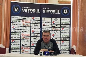 FC Viitorul, la cinci puncte de locul trei in Liga 1:  Gica Hagi, foarte nemultumit de prima repriza a meciului cu CFR Cluj   