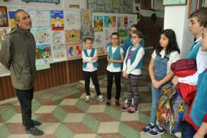 „Biserica neamului meu”. Expoziţie inedită la Școala Gimnazială „Spiru Haret”