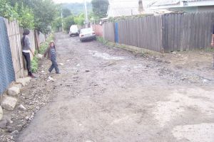 Noi lucrări edilitare în Bârlad: Începe asfaltarea a patru străzi din cartierul Gară