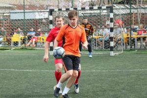 S-a strâns lupta la vârf în Ligile A şi B din Campionatul Realsport de Minifotbal Deva