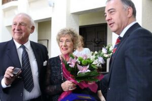 FOTO: Distincţia „Amici Urbis” pentru Carol şi David Walton