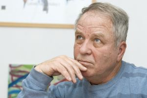 A MURIT MIHAI STĂNESCU!