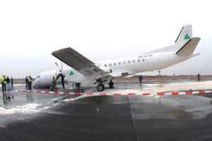 Exerciţiu- Aterizare forţată pe Aeroportul Sibiu. Intervin forţele pentru situaţii de urgenţă