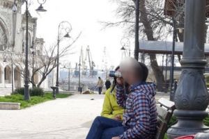 Cersitul, aruncatul gunoaielor si parcarea pe spatiul verde sanctionate de politistii locali din Constanta (galerie foto)