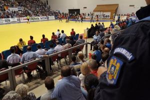 Măsuri de ordine publică asigurate de Gruparea de Jandarmi Mobilă Craiova  la meciul de handbal feminin SCM Craiova- AHCM  Slobozia