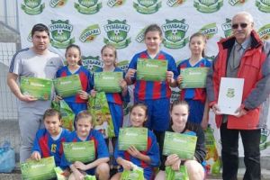FOTO: Echipa feminină a Școlii “Mihail Kogălniceanu” Sebeş – vicecampioană naţională la fotbal