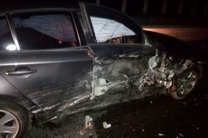 Doua masini avariate de un tanar beat care a circulat pe contrasens pe autostrada 