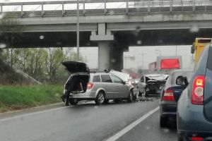 VIDEO FOTO – Accident grav la ieşirea din Sibiu spre Mediaş