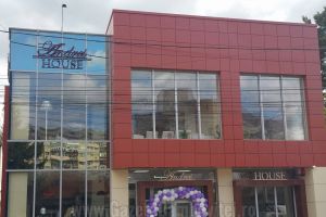 TÂRGOVIŞTE: Andrei House angajează vânzătoare! Vezi detalii