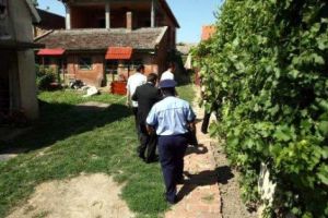Un sexagenar din Morăreşti şi-a pus capăt zilelor, cu ştreangul