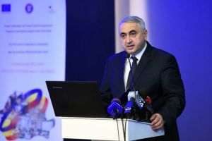 Ministrul Educatiei a purtat discutii de clarificare cu manifestantii cu reprezentanti ai studentilor si profesorilor universitari care au protestat astazi