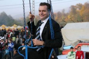 Culisele „bâlciului” din PNL Dâmboviţa: Ludovic Orban, acuzat de sabotaj