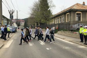 Patrule şcolare de circulaţie, la Moineşti