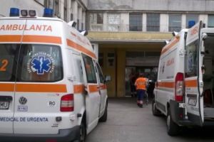 Femeie abandonată la Urgenţe de şoferul care a accidentat-o