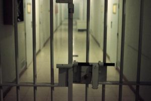 Bărbat din Satu Mare, condamnat la 2 ani de închisoare pentru conducere fără permis