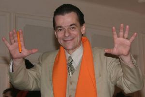 Orban la puscarie! Liderul PNL, angajat la o firmă abonată la banii statului. Posibil conflict de intrese?