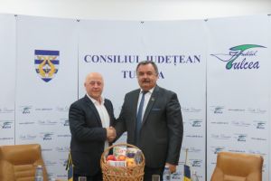 Delegatie a Consiliului Raional Soroca in vizita oficiala la Tulcea. Oaspetii, primiti de presedintele Consiliului Judetean Tulcea (galerie foto)