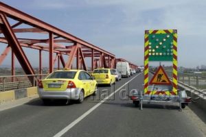 Atenţie, şoferi, e oficial: pe 19 aprilie se închide podul de la Mărăcineni, de pe DN2 E85