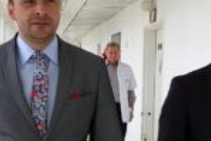 Transfer de aparatură medicală din Italia pentru Spitalul Municipal Caransebeş. „Nevoi sunt multe!“