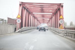 Cosmar pentru soferii care vor sa ajunga din Prahova in Ramnicu Sarat! Incep lucrările de reparaţii la podul de la Mărăcineni