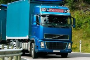 Genţi de lux furate din TIR şi vândute pe OLX