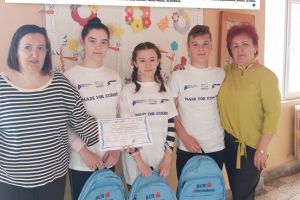 Premiu pentru elevii din Varias. Au prezentat, la un concurs national, un ghid despre Banatul Montan