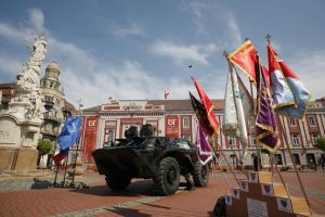 Ziua Fortelor Terestre va fi sarbatorita cu expozitii de tehnica militara, caricaturi si concerte