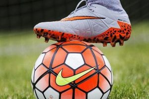 ”O să avem fotbal când se va schia pe Dealul Cocoşului”