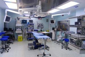 Încă două secţii de spital modernizate în Oradea: Chirurgia oncologică şi generală a Spitalului Municipal şi Urologia, revenită la Judeţean (FOTO)