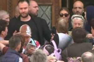 SCENĂ ȘOC! A făcut mare vâlvă când s-a strecurat printre morminte. Cum a venit Ilie Năstase la înmormântarea Ionelei Prodan