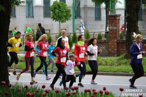 Arădenii, invitaţi să doneze pentru proiectele înscrise la cel mai mare eveniment de alergare din vestul ţării