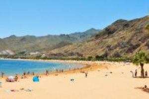 Info VACANȚE şi CĂLĂTORII  –   IT&T-agenţie asociată cu Happy Tour!