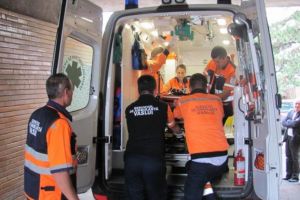 Tânăr lovit cu bâta în cap de un amic. Motivul este de necrezut