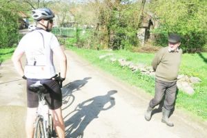 OBÂRŞA – TOMEŞTI sau cum cauţi oale tradiţionale şi dai de artă contemporană moţească