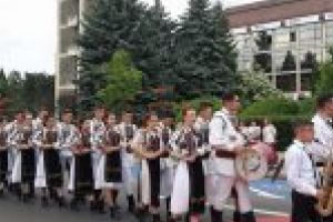 Ansamblul „Mlădiţe româneşti”, premiat la festivalul internaţional de folclor „Am fost ş-om fi”