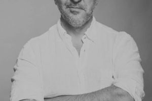 Răzvan Exarhu vine la Festivalul de C*ARTE de la Biblioteca Judeţeană!