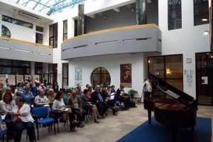 Album unicat şi expoziţie de ex-libris lansate la Oneşti