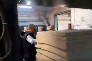 Primele saltele din lână de oaie care se fac într-o veche fabrică din Bistriţa (FOTO-VIDEO)