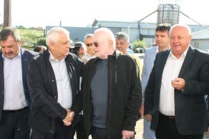 Ministrul Agriculturii, în vizită la ferme din judeţ. Despre cine a spus că e cel mai valoros crescător din România