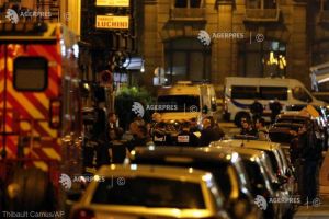 Atac la Paris. Doi morti. Mai multe persoane atacate. Cine revendica lovitura. Atacatorul a strigat 