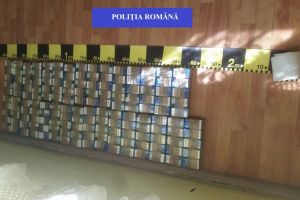 FOTO. Peste şase mii de ţigări, găsite în maşina unei sătmărence