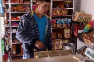 FOTO. Hoţul care a spart barul din Medieşu Aurit a fost prins