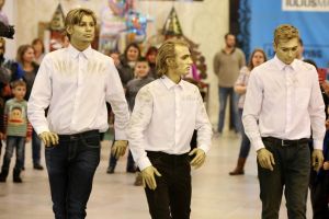 Spectacol de teatru „Mimesis” şi ateliere de creaţie, la Iulius Mall Suceava