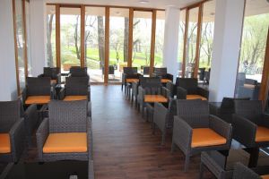 Cinci firme s-au înscris la licitaţia pentru cafeneaua de la Zona de Agrement Tătăraşi