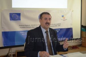Apă curentă şi canalizare pentru jumătate de judeţ, în următorii 3 ani, cu bani de la UE